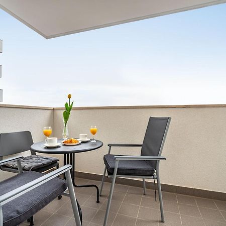 Apartamento Ap Stella, Center Of Zadar, 2Br, Parking Exterior foto