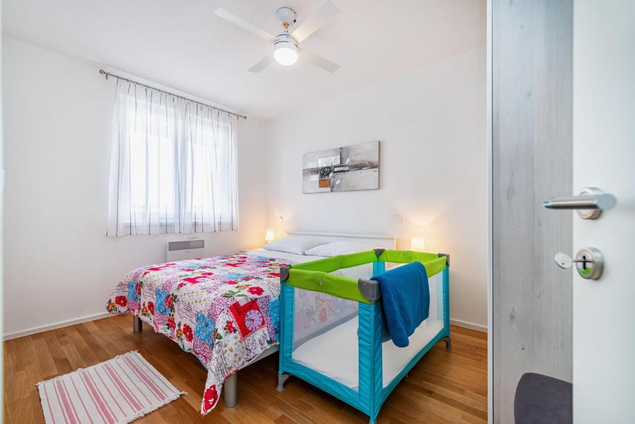Apartamento Ap Stella, Center Of Zadar, 2Br, Parking Exterior foto