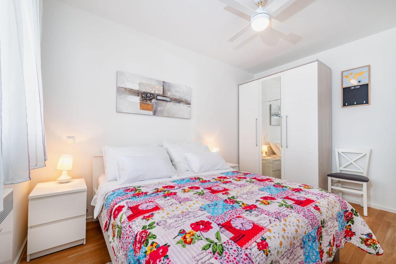 Apartamento Ap Stella, Center Of Zadar, 2Br, Parking Exterior foto