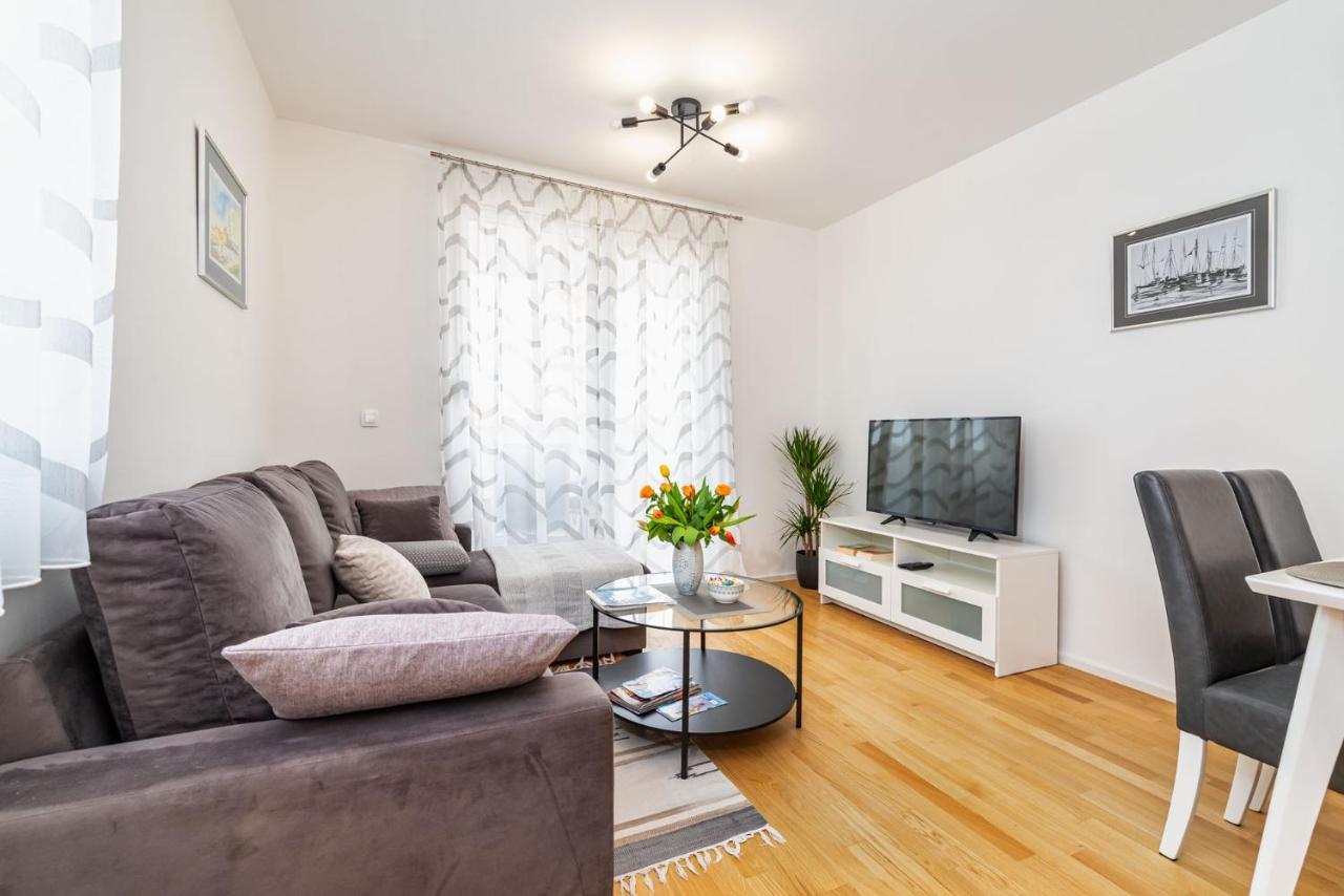 Apartamento Ap Stella, Center Of Zadar, 2Br, Parking Exterior foto
