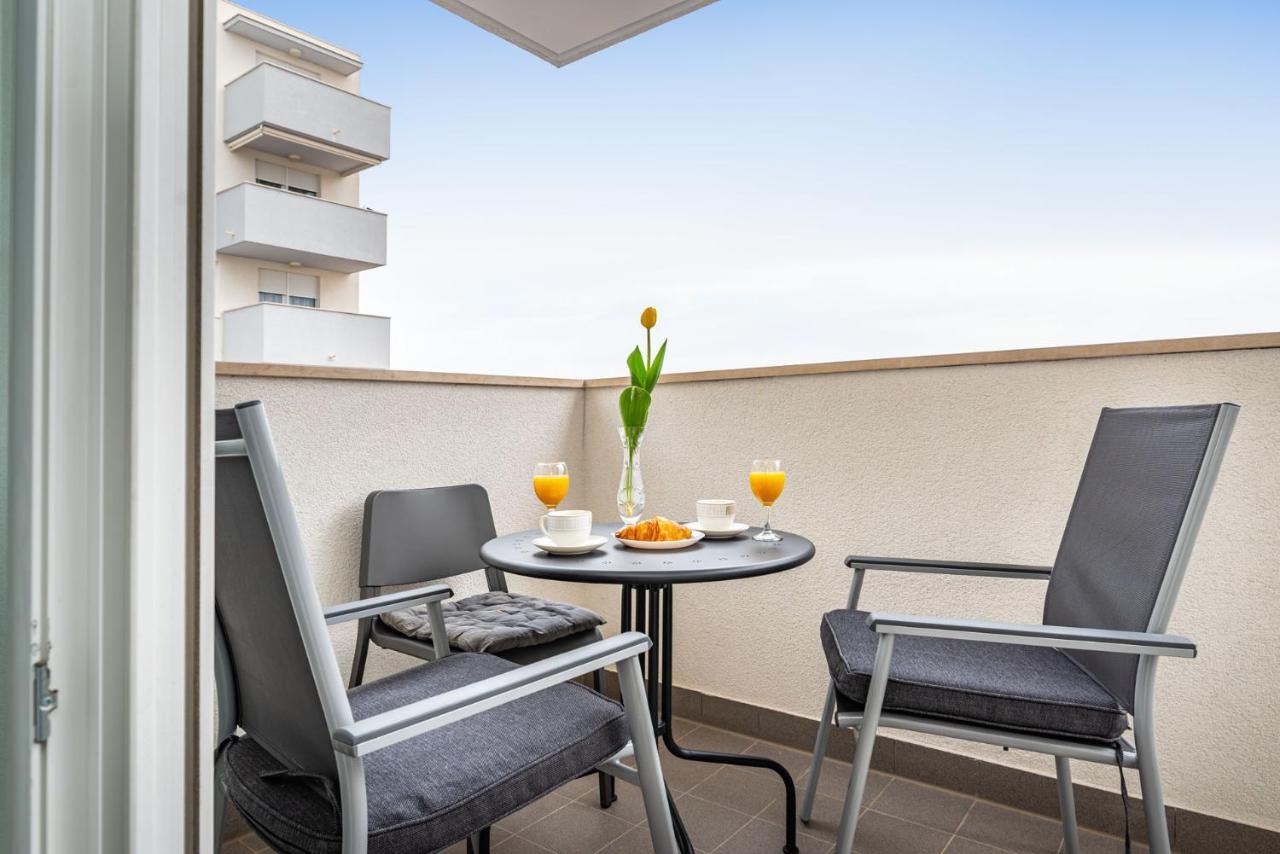 Apartamento Ap Stella, Center Of Zadar, 2Br, Parking Exterior foto