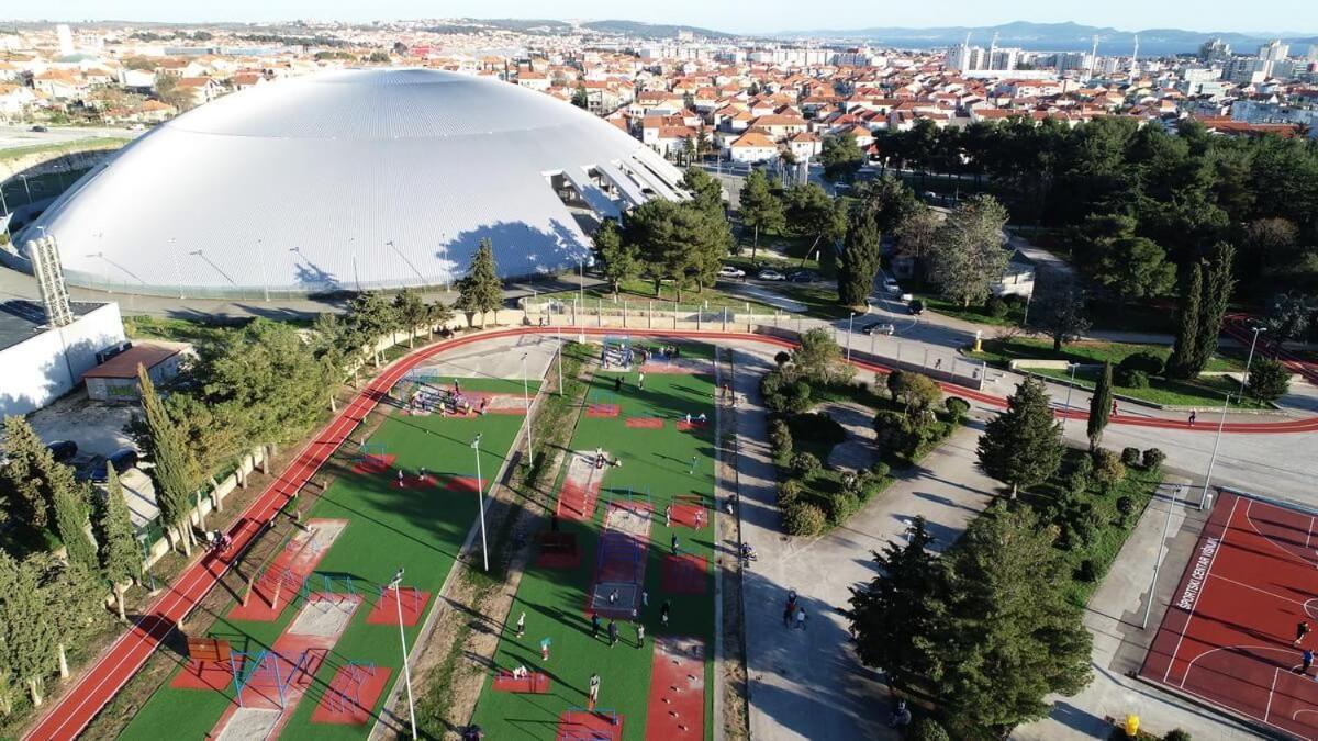 Apartamento Ap Stella, Center Of Zadar, 2Br, Parking Exterior foto